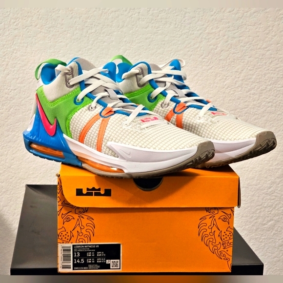 Nike Lebron Witness 7 - Picture 1 of 3